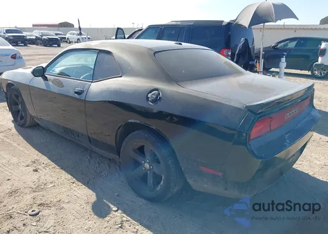 2014 Dodge Challenger Sxt z USA, uszkodzony, nr VIN 2C3CDYAG9EH274039